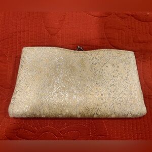 Vintage Women’s Clutch‎ Purse Metallic Details